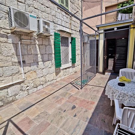 Guest House Maja Сплит Екстериор снимка